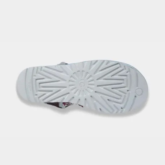 UGG Classic Short Sequin Boot - Picture 2 of 16